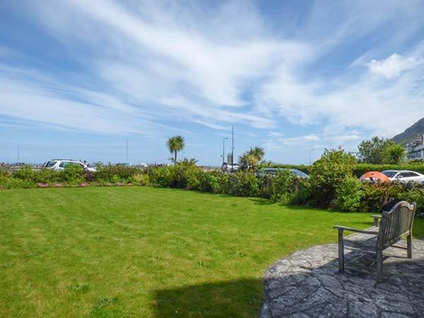 Sea View Apartment Llanfairfechan Exterior photo