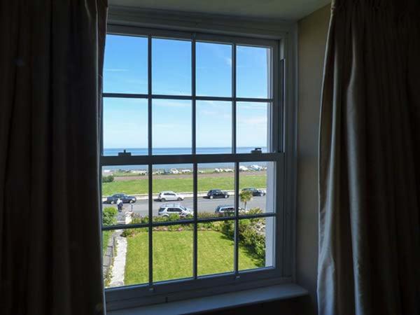 Sea View Apartment Llanfairfechan Exterior photo